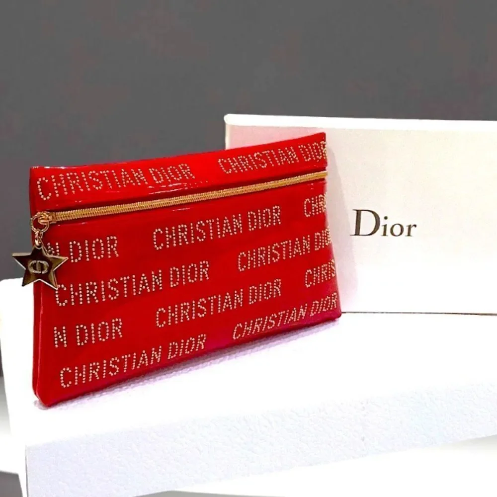 CHRISTIAN DIOR RED PATENT LEATHER CLUTCH WITH RHINESTONES SILVER STAR CH…